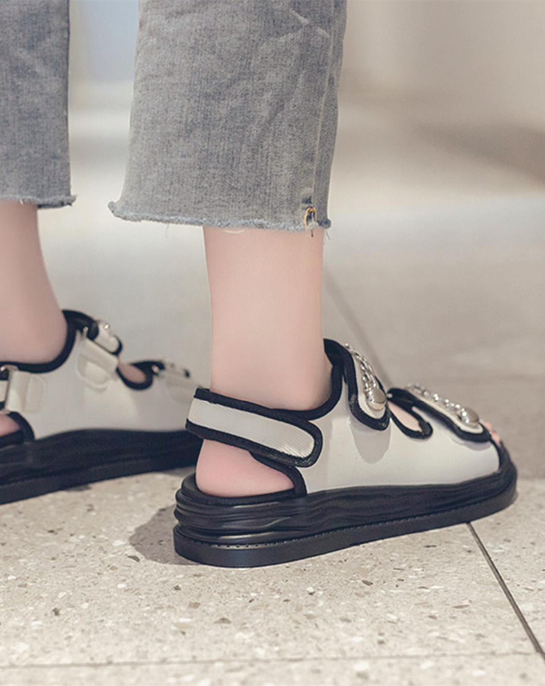 ♀Chain Design Velcro Sandals