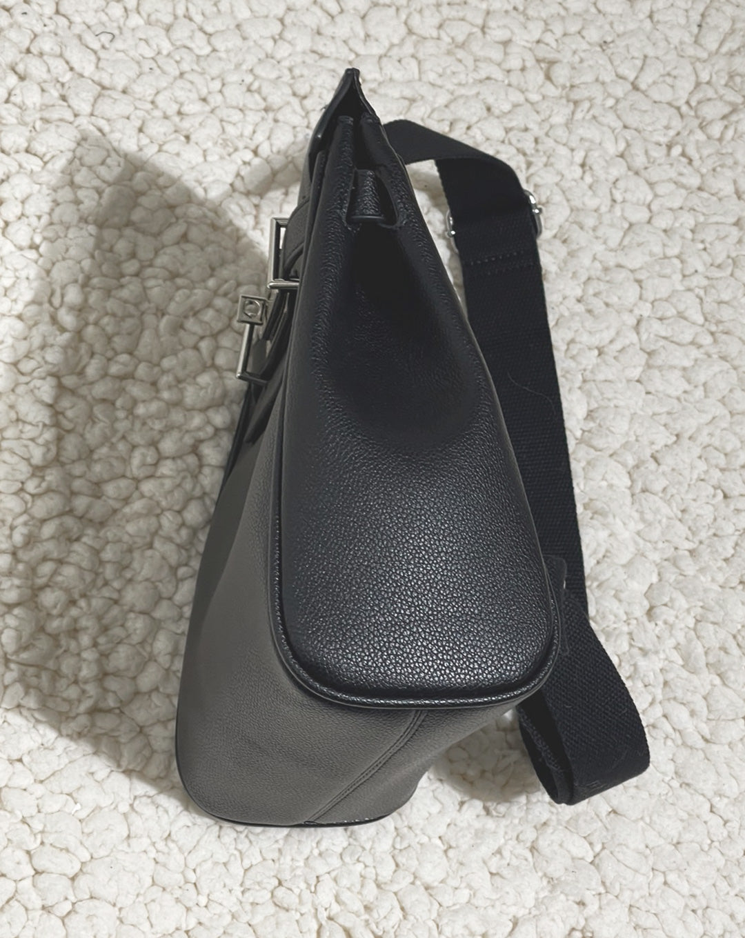 ♂♀本革/Square Leather Body Bag