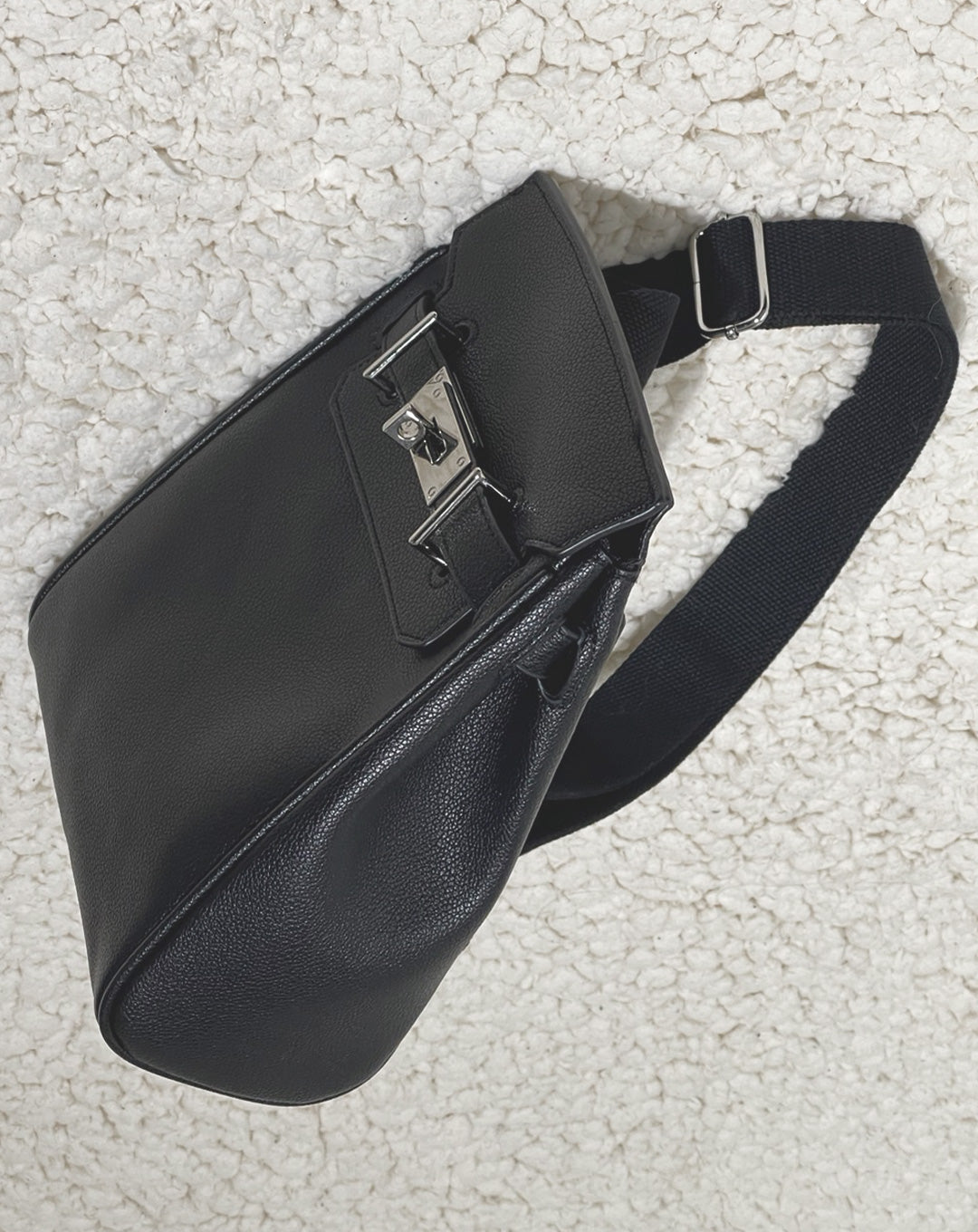 ♂♀本革/Square Leather Body Bag