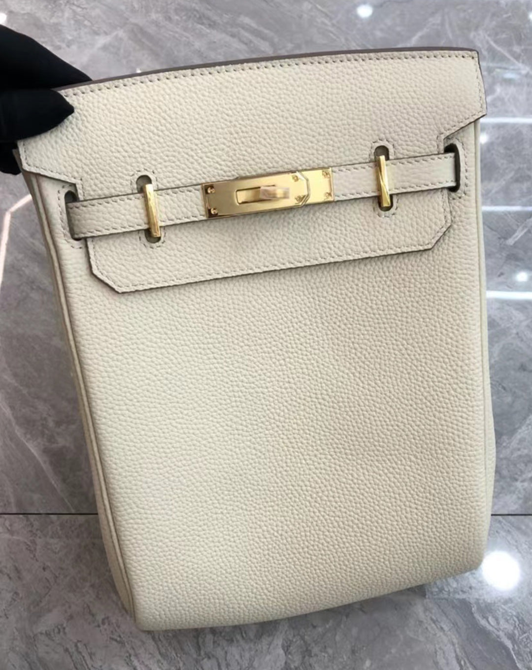 ♂♀本革/Square Leather Body Bag