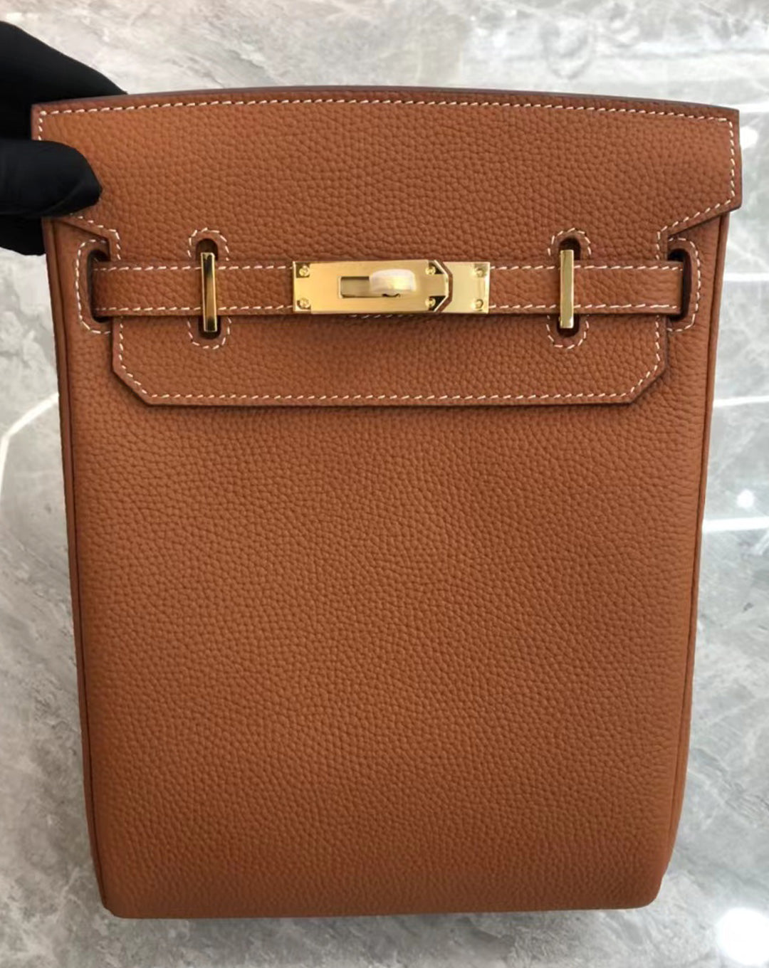 ♂♀本革/Square Leather Body Bag
