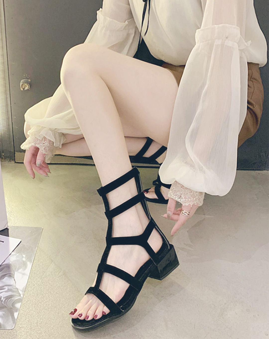 ♀Back Zip Gladiator Sandals