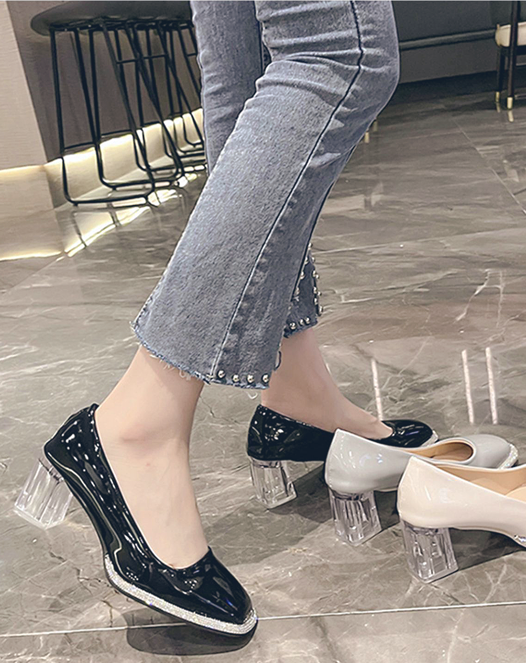 ♀Square Toe Clear Heel Pumps