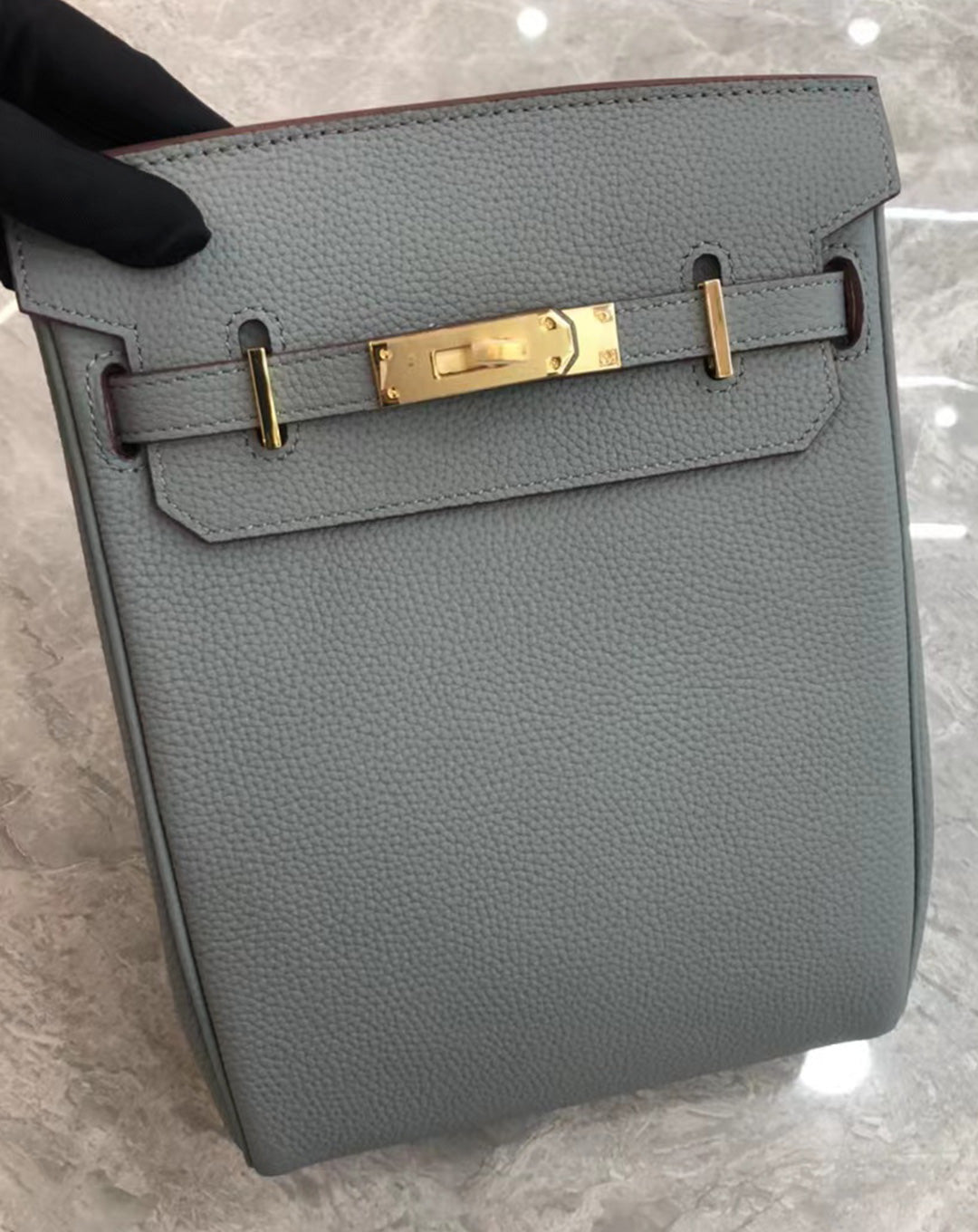 ♂♀本革/Square Leather Body Bag