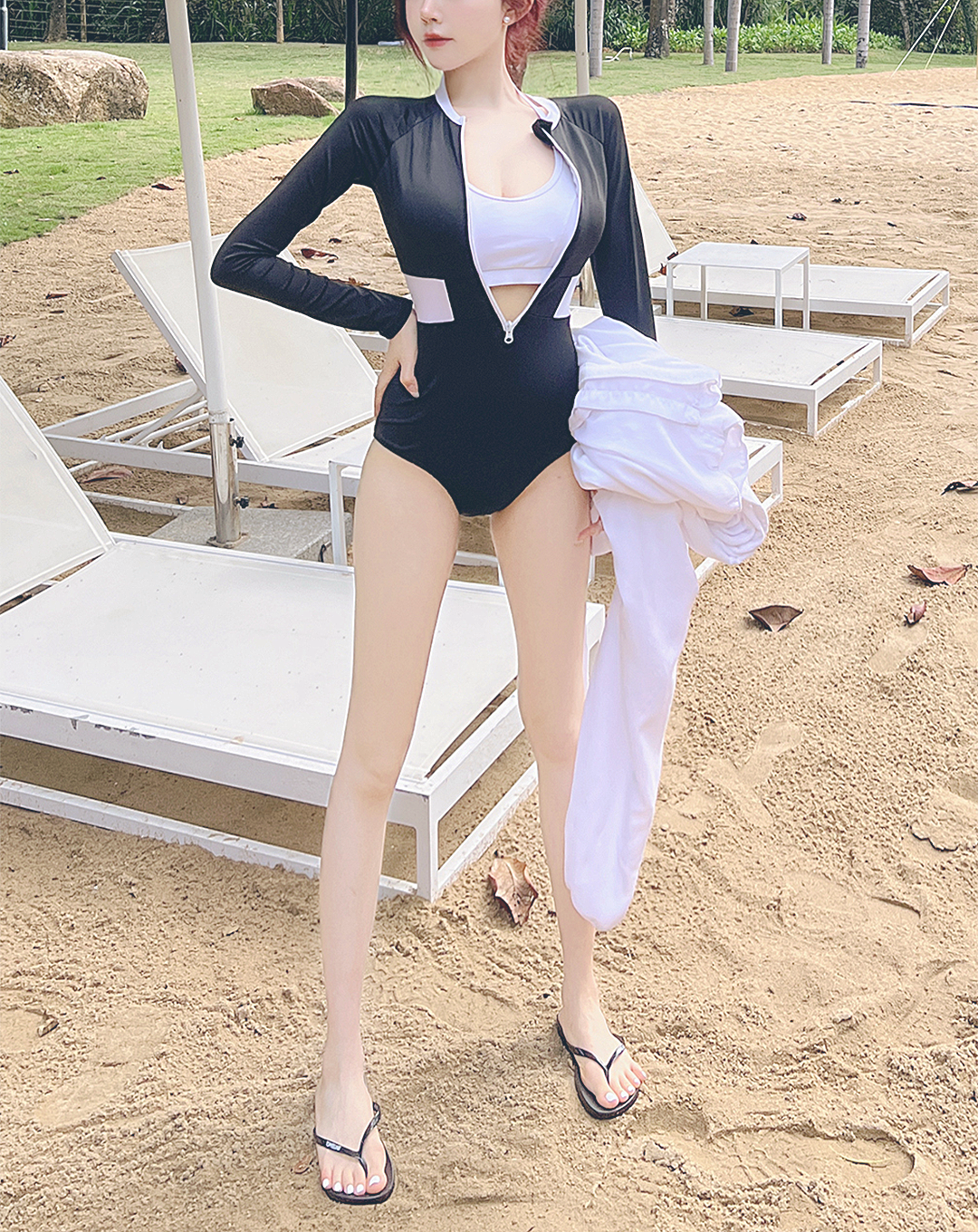 ♀Zip Up Long Sleeve Swimsuit