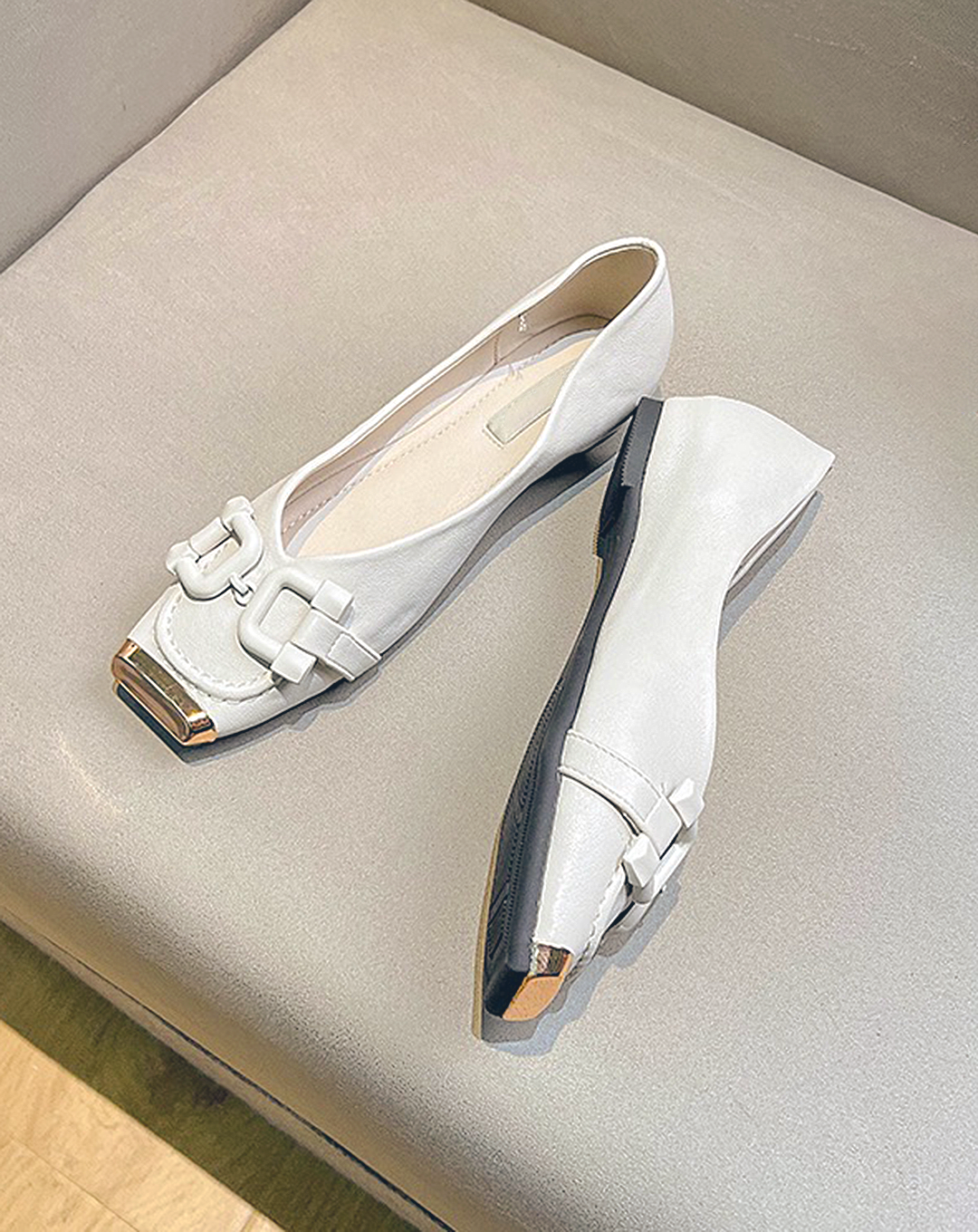 ♀Metallic Toe Buckle Pumps