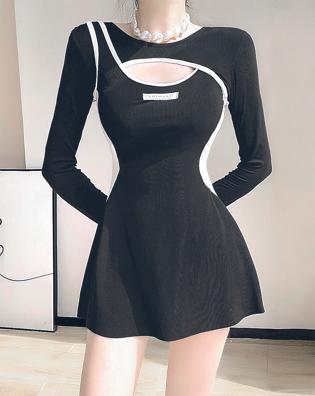 ♀Cutout Decollete Swimsuit