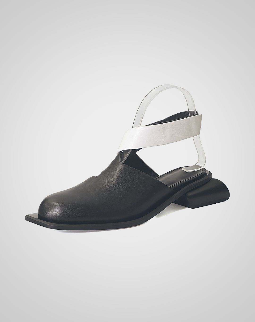 ♀本革/Square Heel Cross Strap Shoes