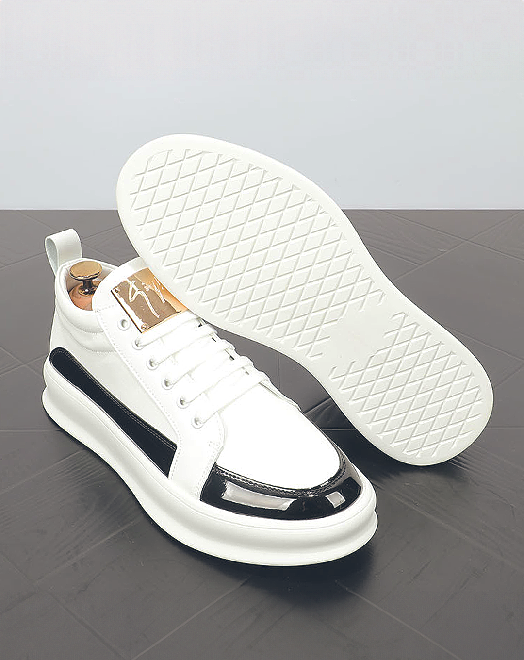 ♂♀Metallic Color Plate Sneakers