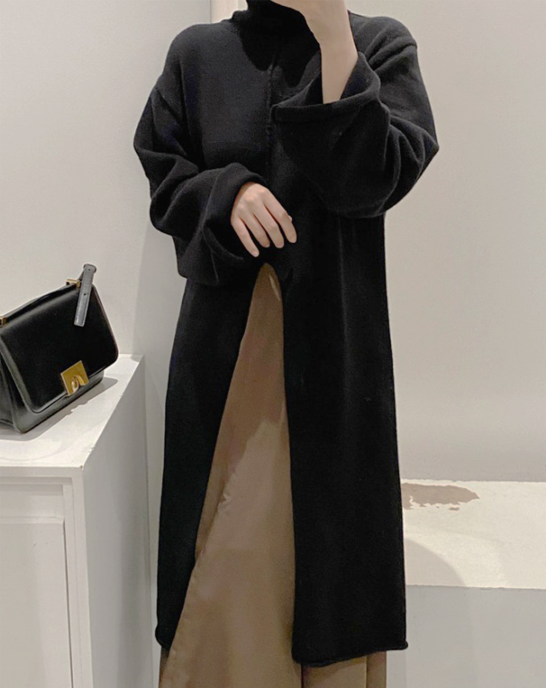 ♀Deep Slit Long Knit