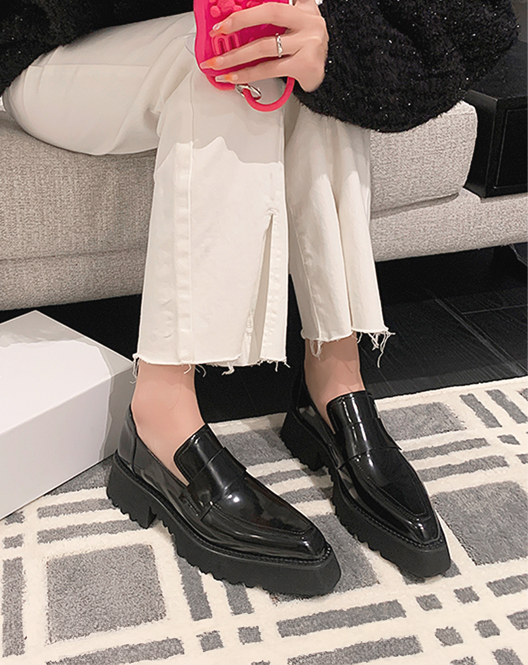♀本革/Chisel Toe Platform Loafers