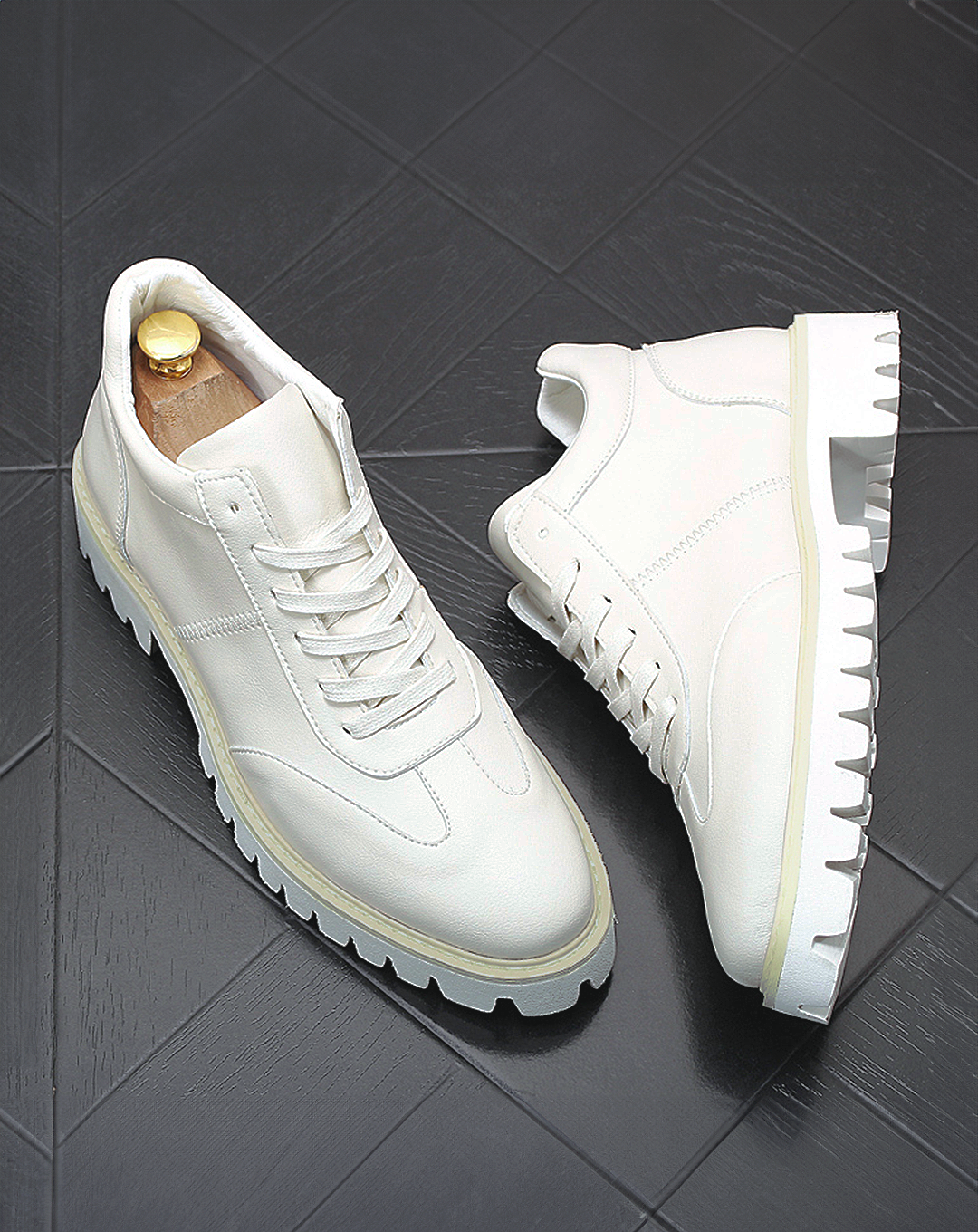 ♂♀Rugged Sole Sneakers