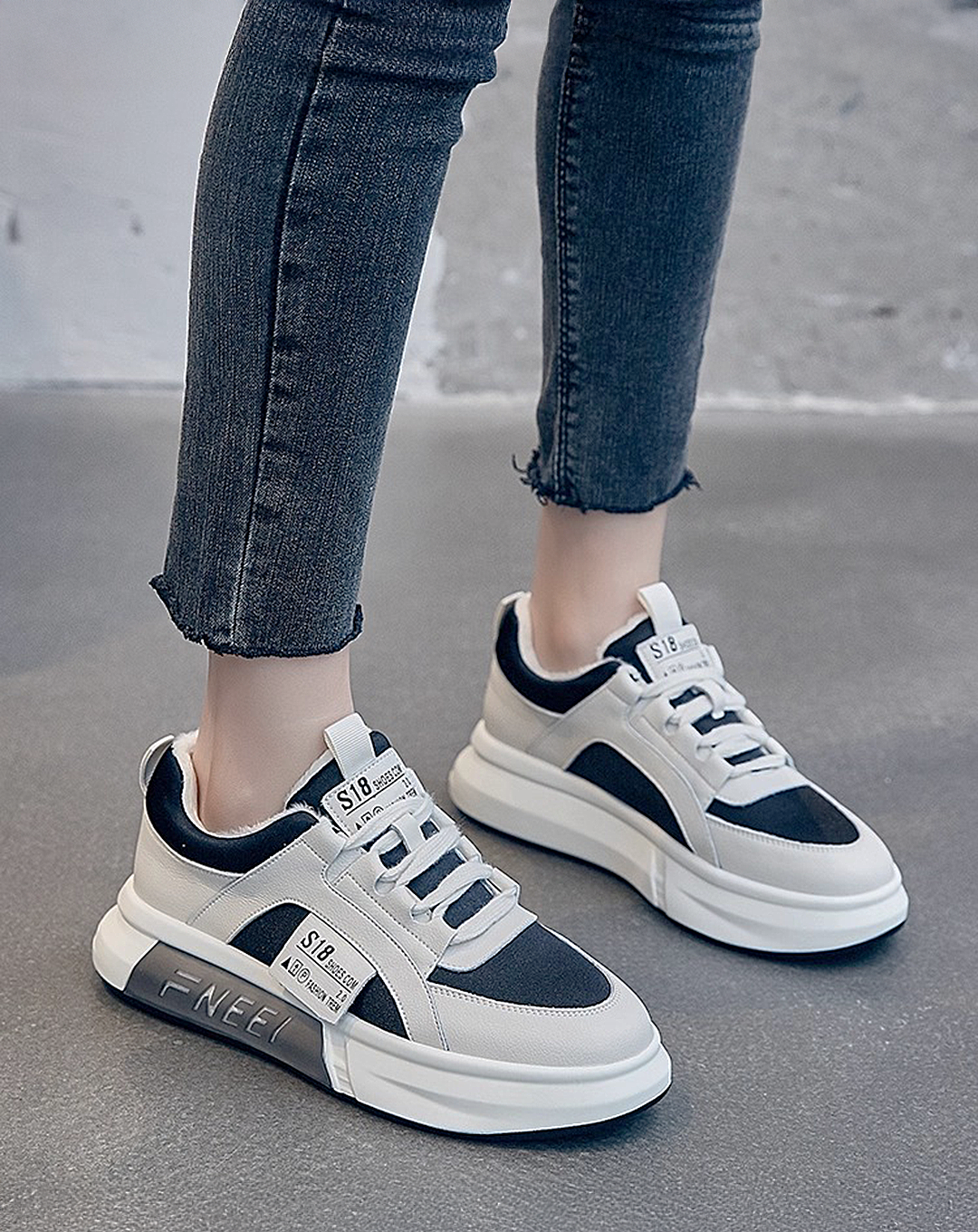 ♀本革/Double Tone Street Sneaker
