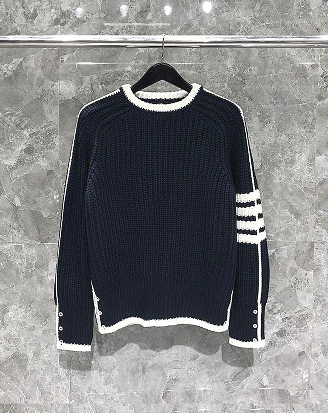 ♂Striped Sleeve Sweater