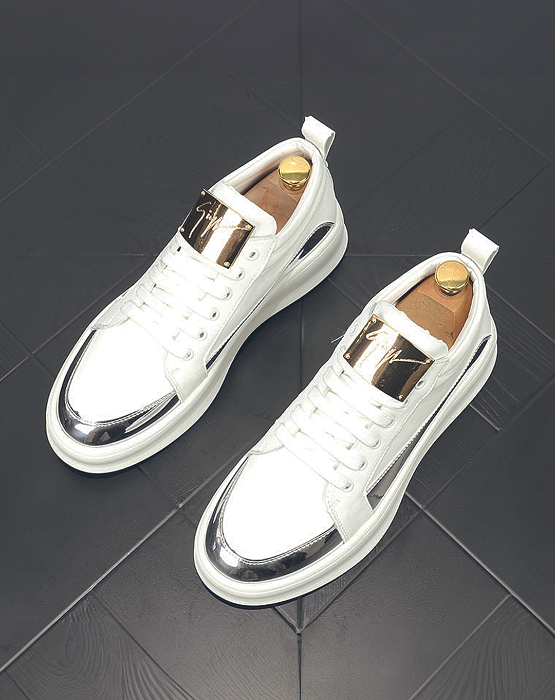 ♂♀Metallic Color Plate Sneakers