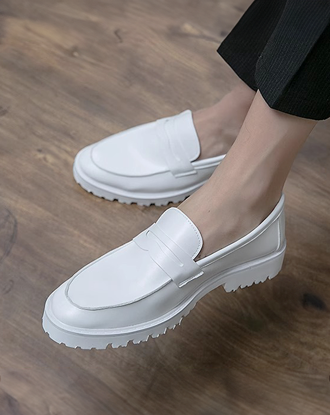 ♂Plain Monotone Loafers