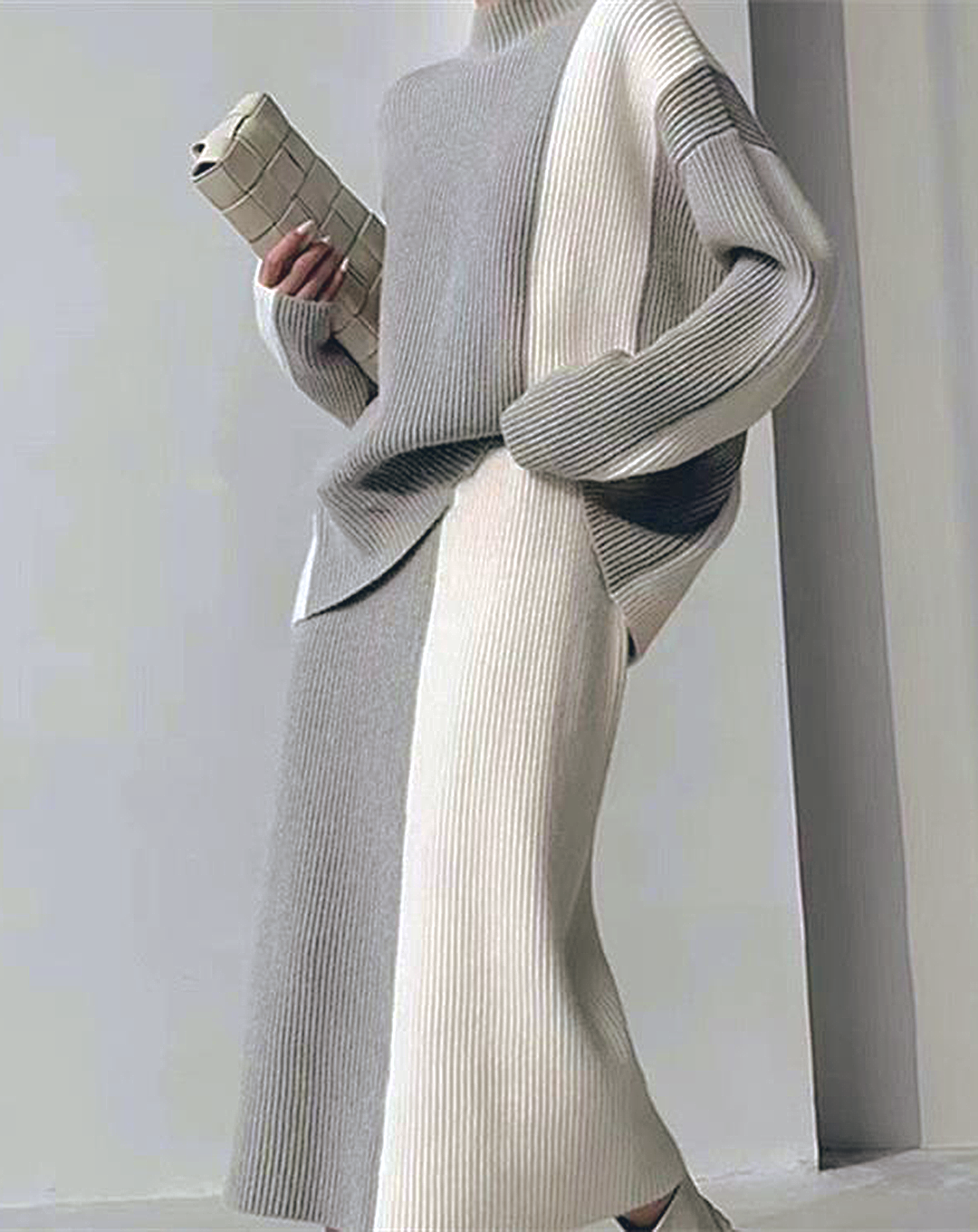 ♀Bicolor High Neck Knit & Skirt