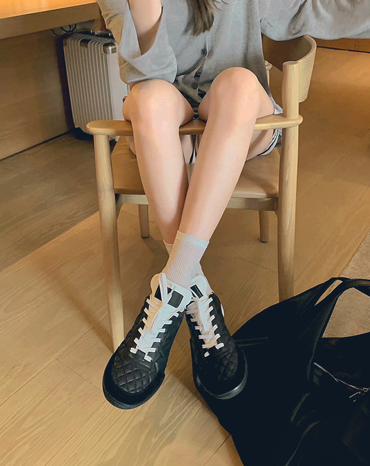 ♀本革/Quilted Leather Sneakers