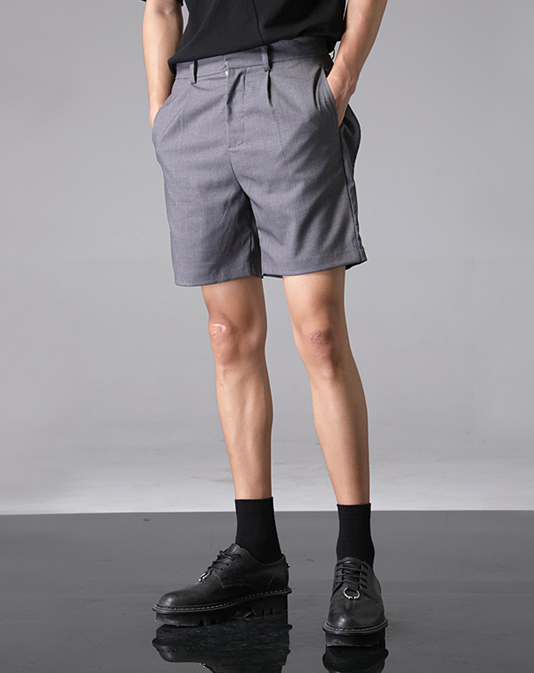 ♂Back Cutout Shorts