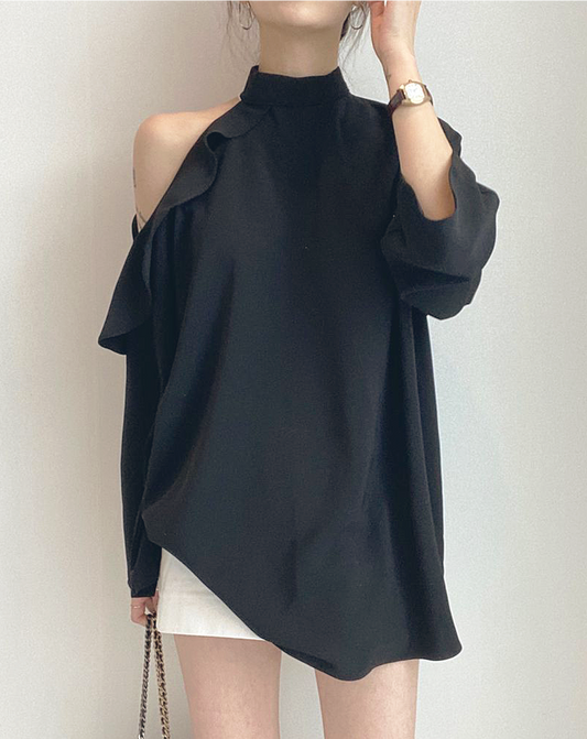 ♀Asymmetric Cutout Shirt