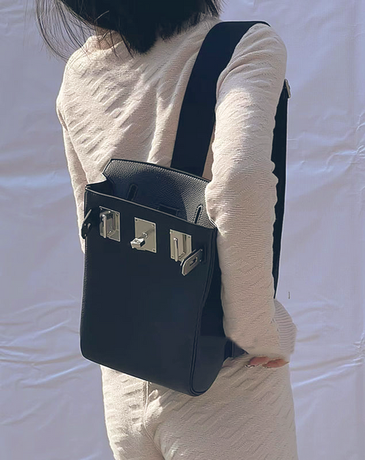 ♂♀本革/Square Leather Body Bag