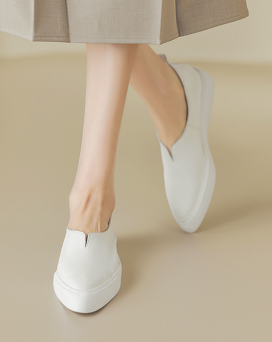 ♀V-Cut Leather Shoes