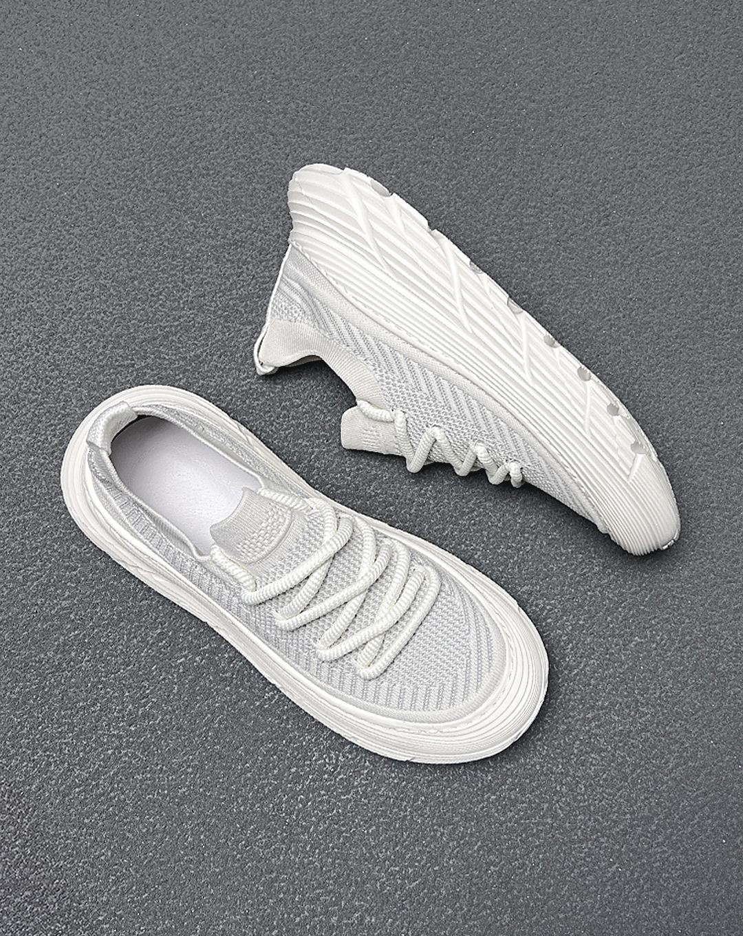 ♂♀Light Mesh Sports Sneakers