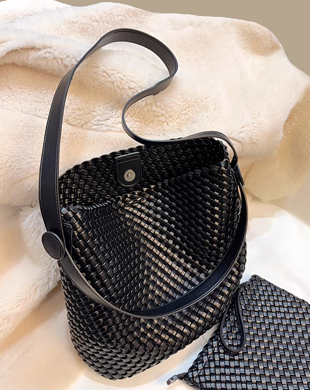 ♀Braided Leather Tote Bag