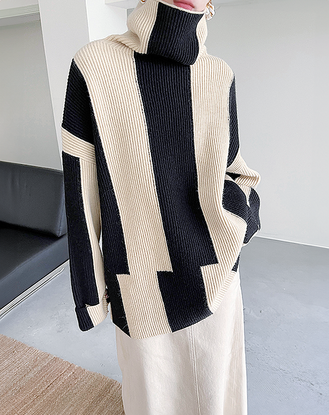 ♀Monochrome Striped Knit