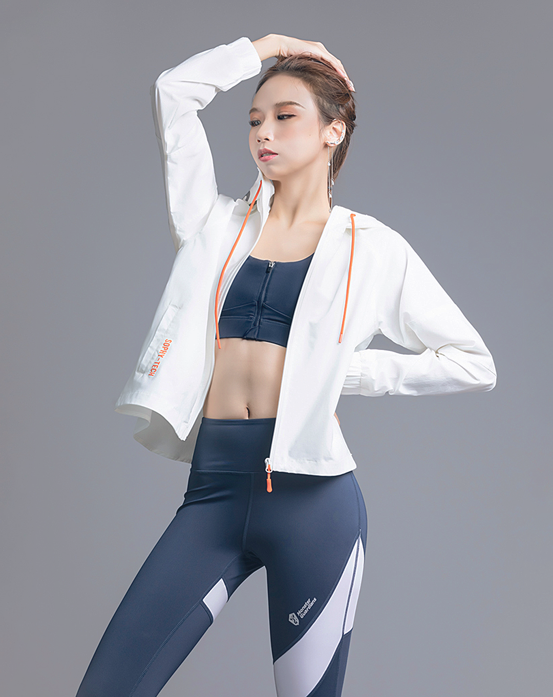 ♀Hood Logo Windbreaker