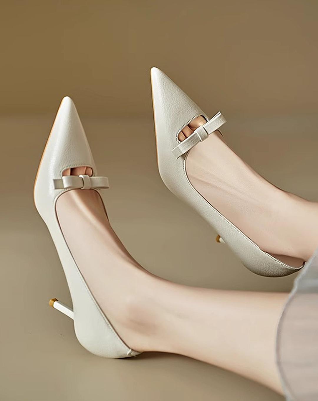 ♀本革/Ribbon Pointed Toe Pumps