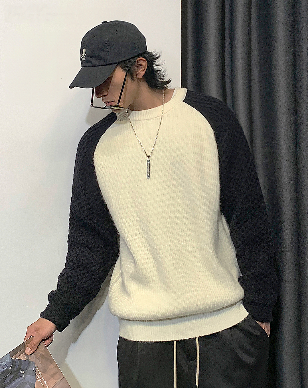 ♂Bicolor Raglan Sweater