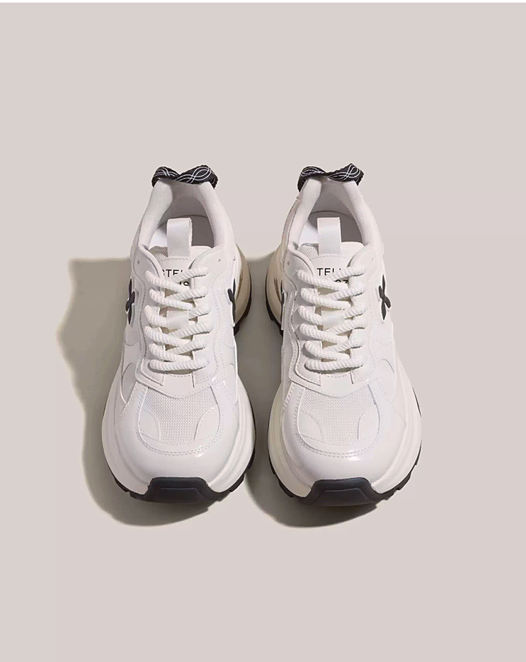 ♀Bloom Volume Sneakers