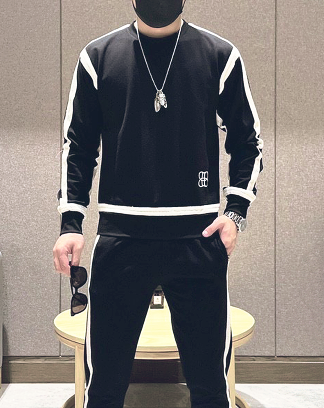 ♂Bottom Point Logo Sweatshirt