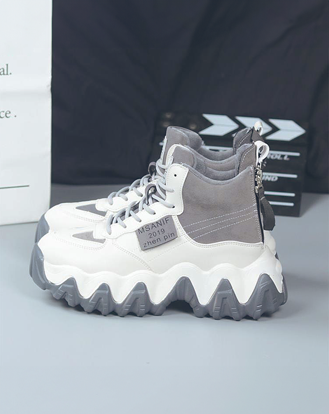 ♂♀本革/Wave Sole Zip Sneakers