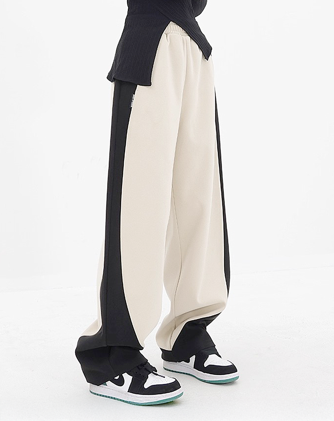 ♀Line Flow Pants