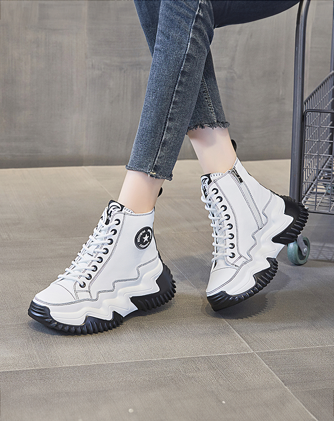 ♀本革/Jagged Platform High-Cut Sneakers