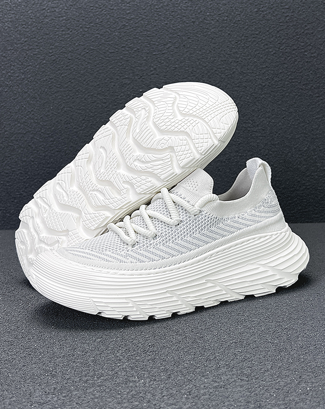 ♂♀Light Mesh Sports Sneakers