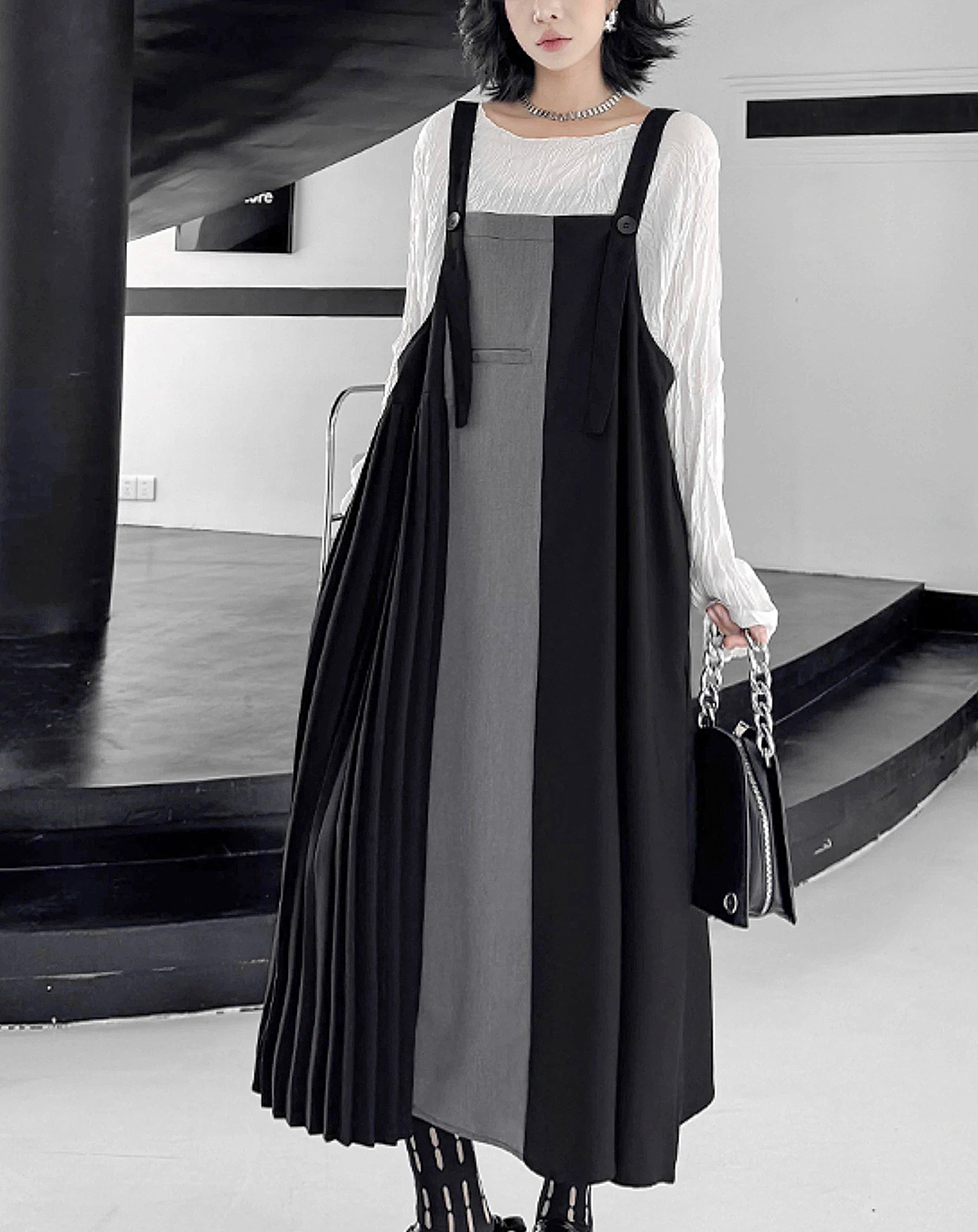 ♀Pleated Jumper Skirt