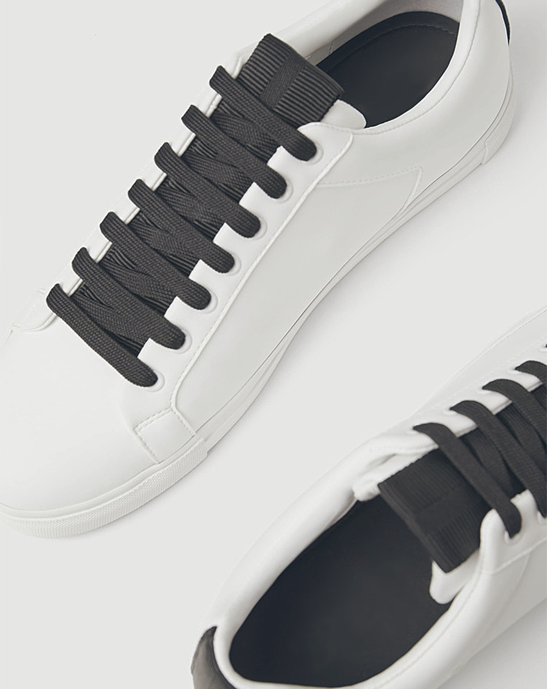 ♂♀Low Cut Monotone Lace Sneakers