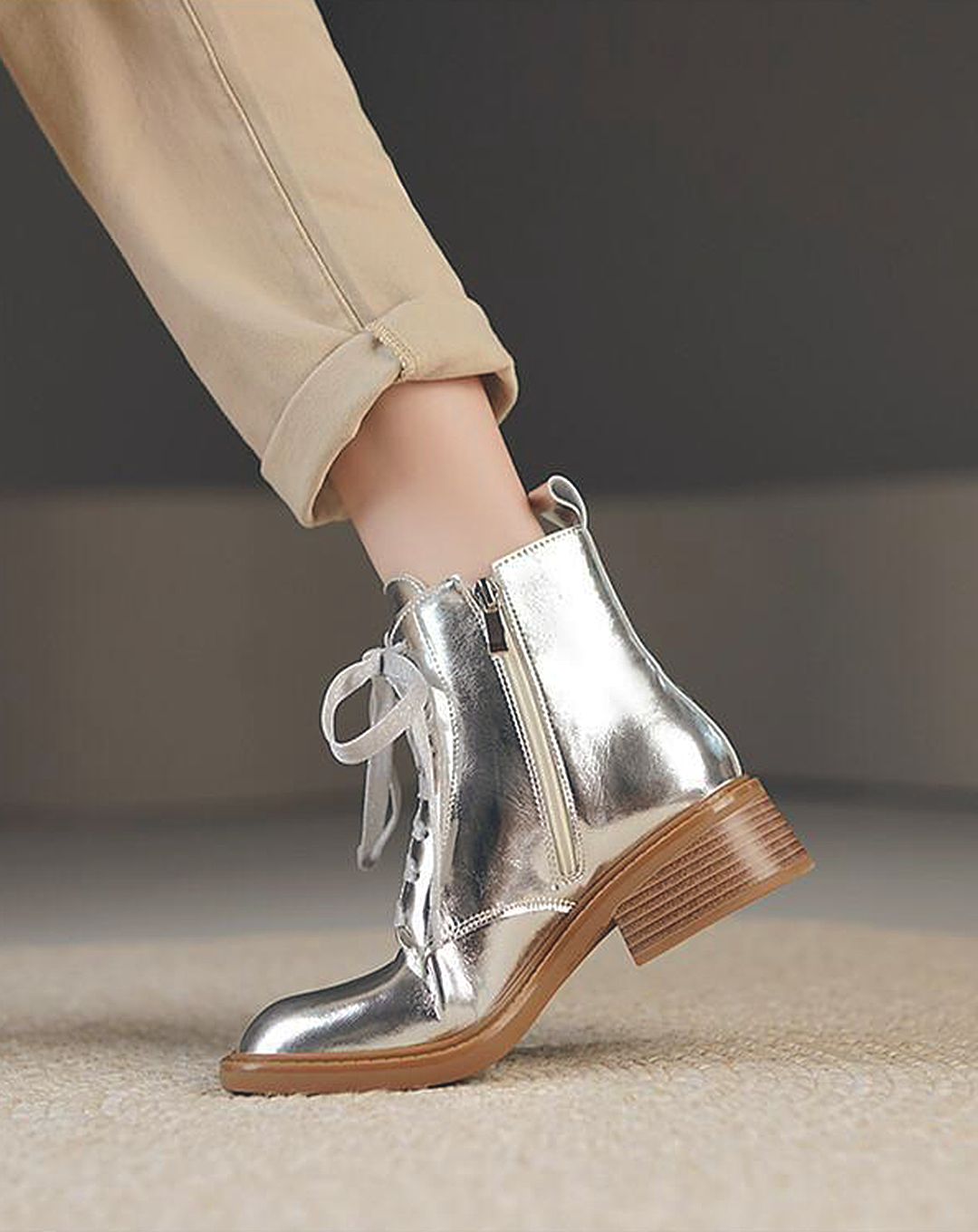 ♀本革/Silver Lace-Up Short Boots