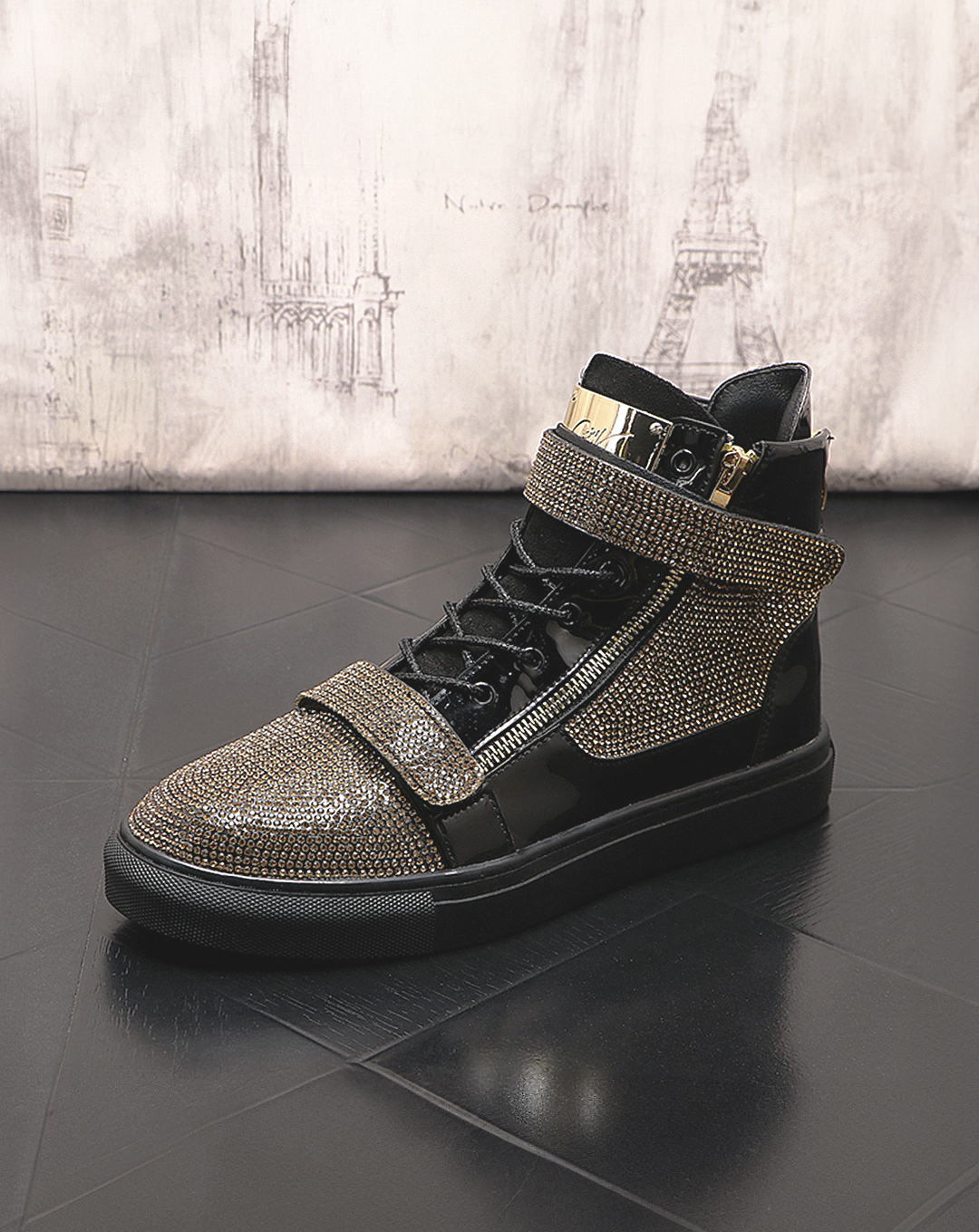 ♂♀Spark Luxe Sneaker
