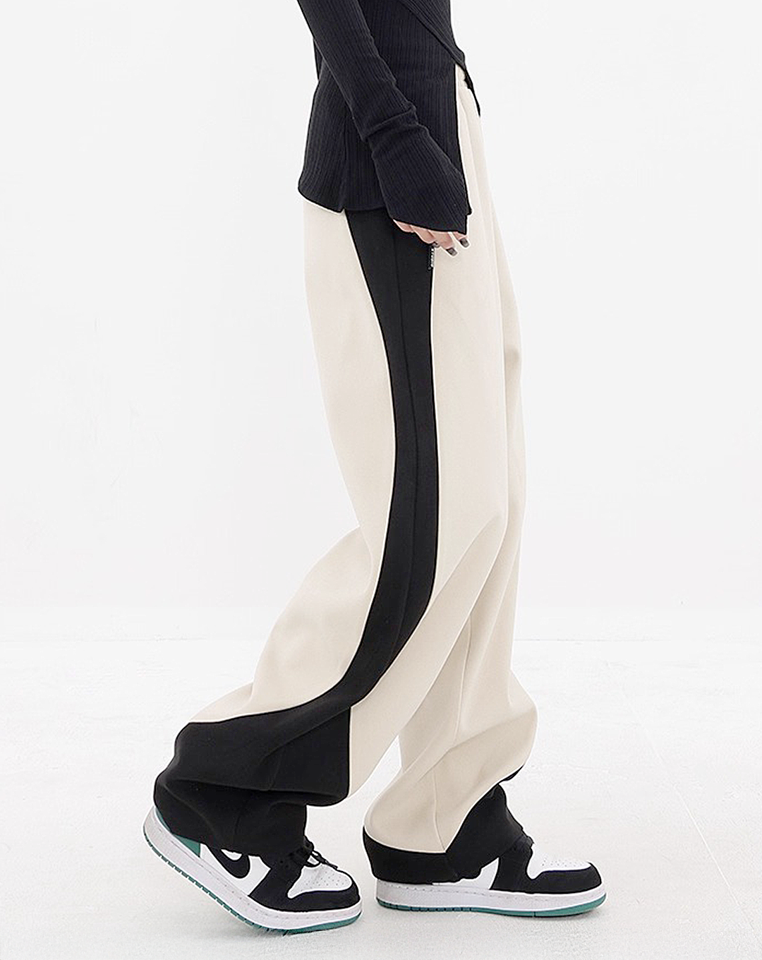 ♀Line Flow Pants