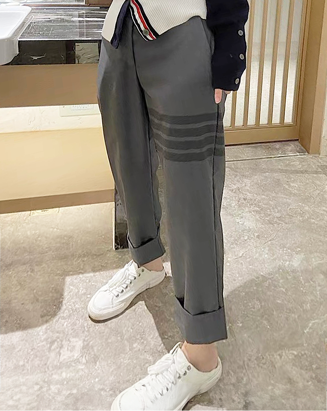 ♀One Side Border Slacks