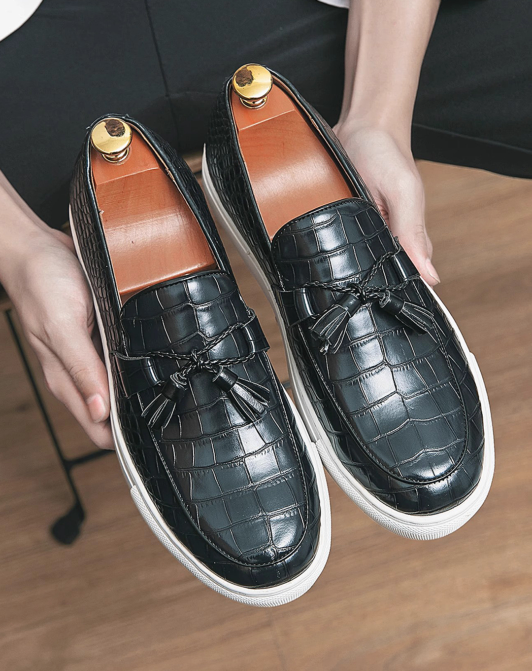 ♂Embossed Luxe Loafers