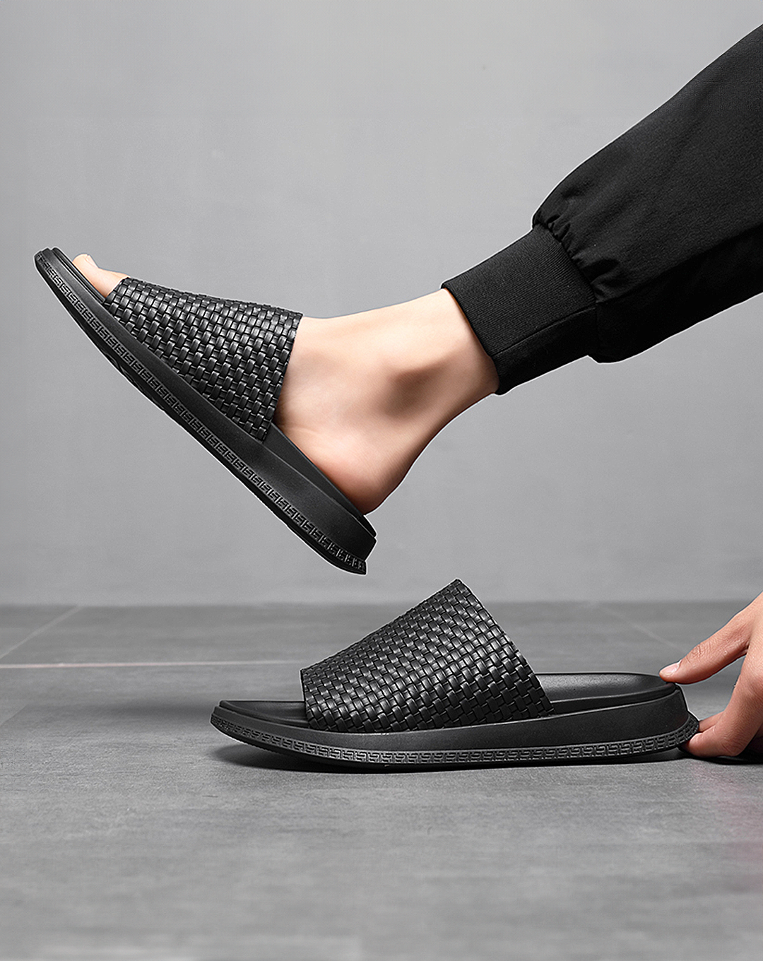 ♂Leather Chic Sandals