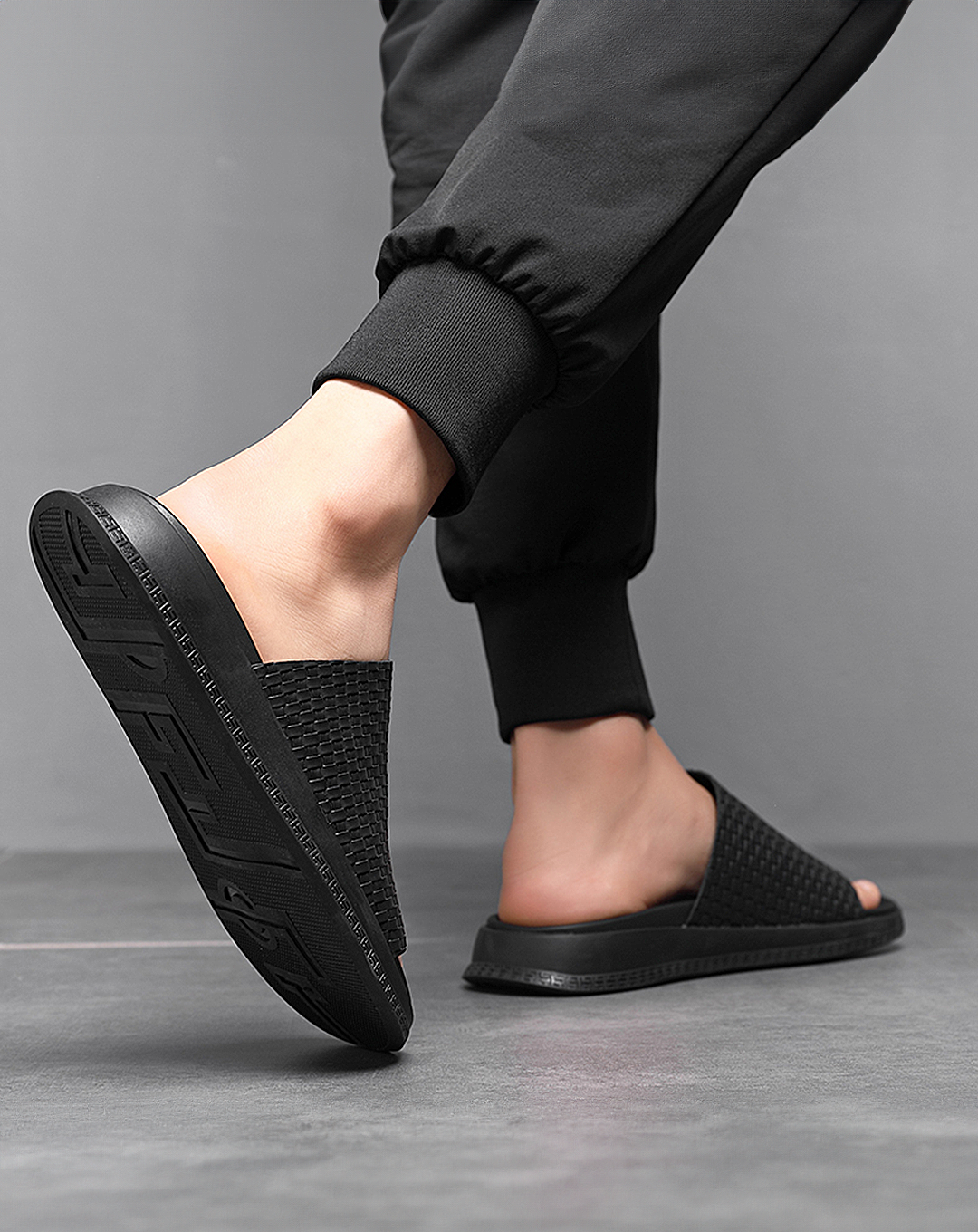 ♂Leather Chic Sandals