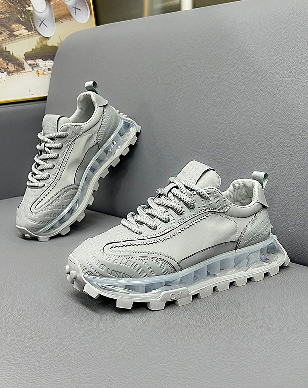 ♀Grid Sole Sneakers