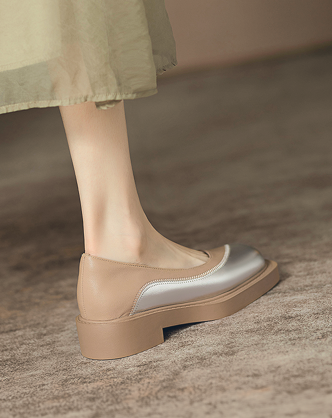 ♀本革/Metallic Bicolor Pumps