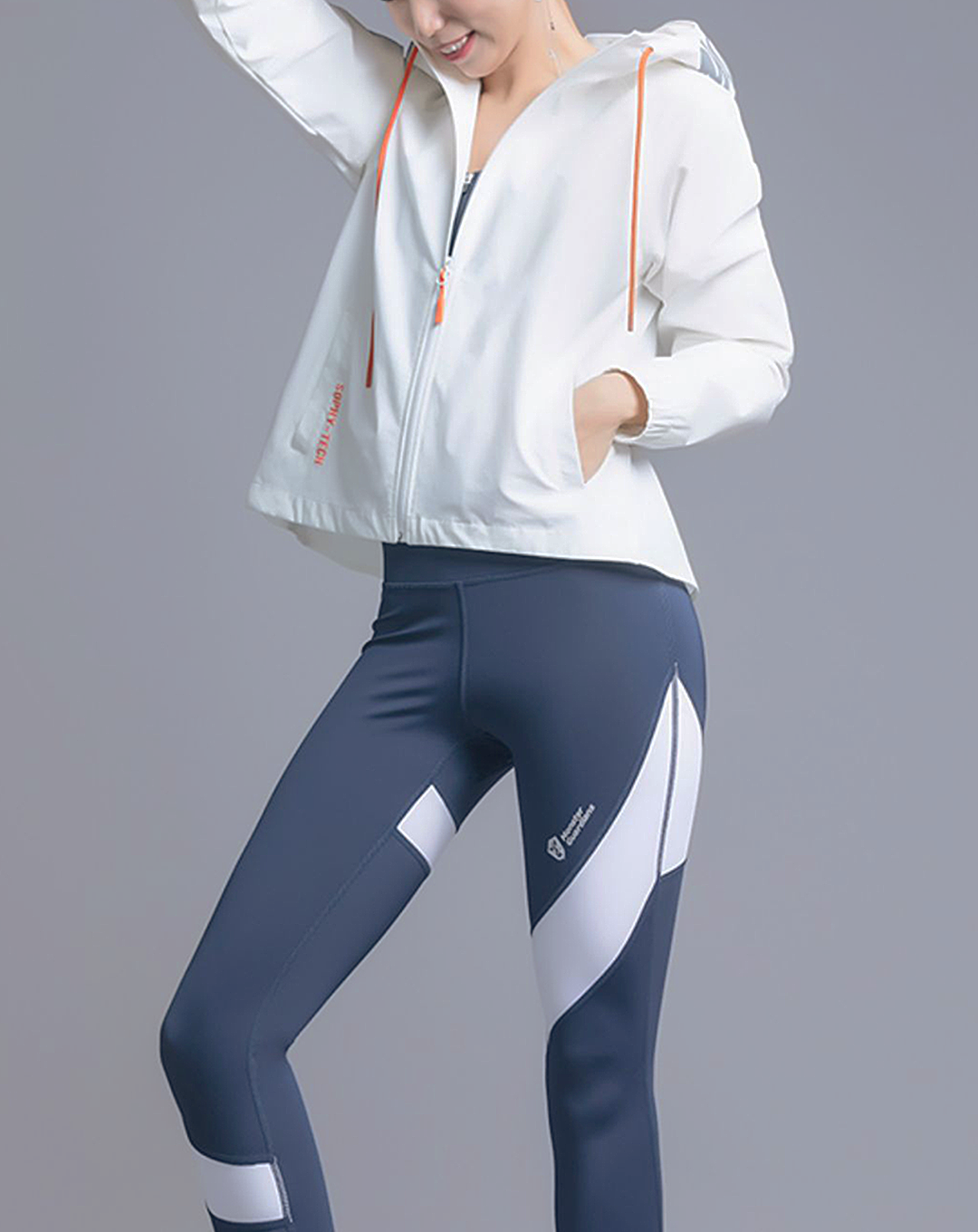 ♀Hood Logo Windbreaker